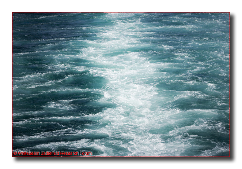 EEJ0008_wake_oscar_wilde_06-jul-2014